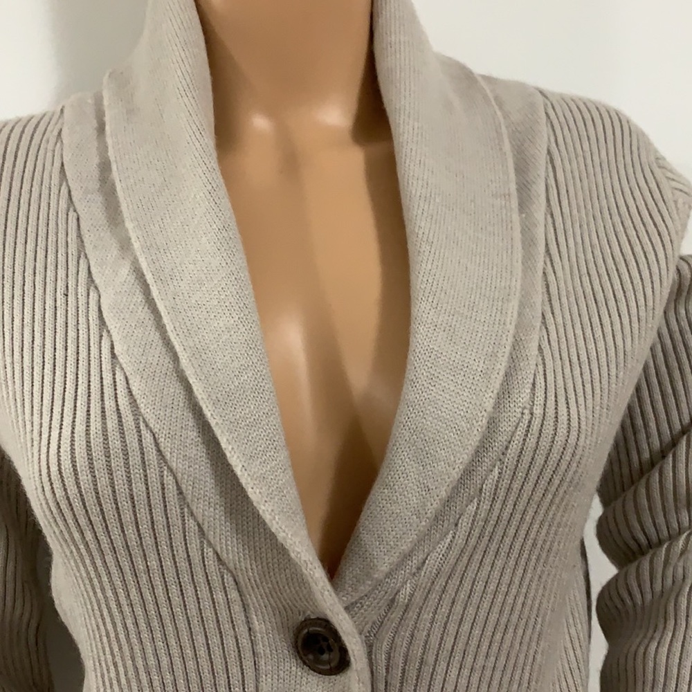 Cynthia Rowley Woman’s Sweater. - Picture 3 of 6